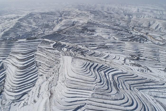 甘肃定西雪后初晴 黄土高原雪景壮丽美如画